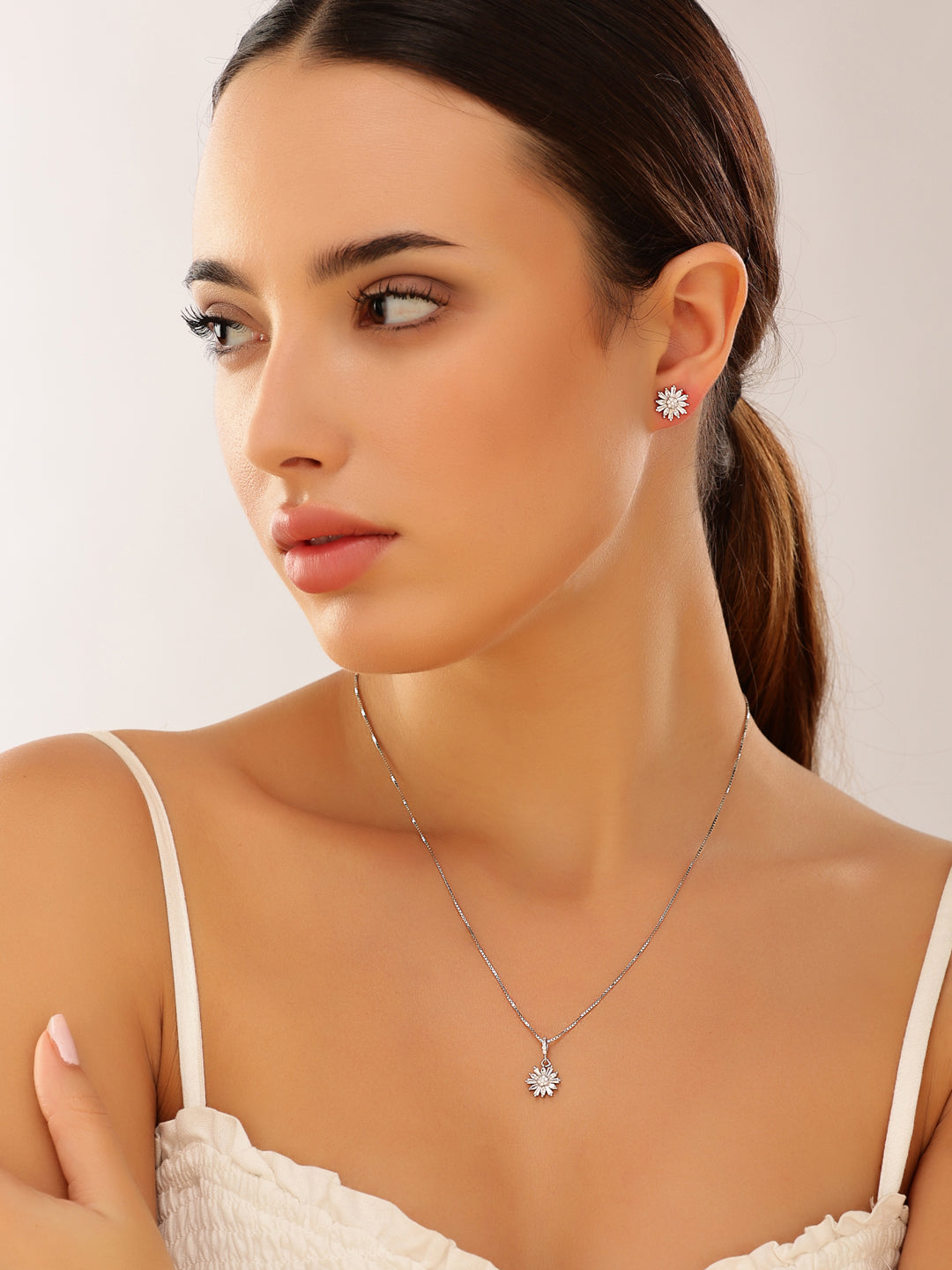 Silevr Dazzling Floral 925 Sterling Silver Necklace and Earring Set